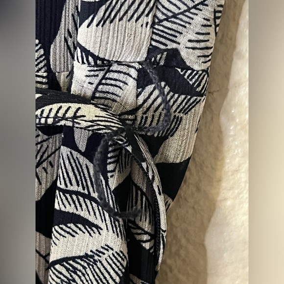 Lauren Ralph Lauren Floral Georgette Pleated Belted V Neck Maxi‎ Dress - Size 6 - Picture 4 of 10